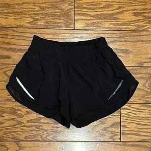 Lululemon Hotty hot shorts